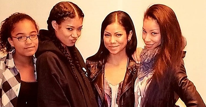 Meet Dio Chilombo Jhene Aiko S Sibling Sister Photos And Facts Glamour Path