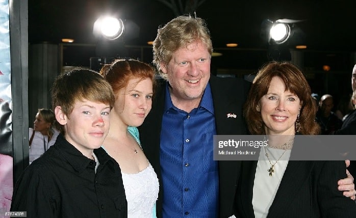 Donald Petrie with his wife Peggy Petrie and his children Ebony Petrie and Charlie Petrire.