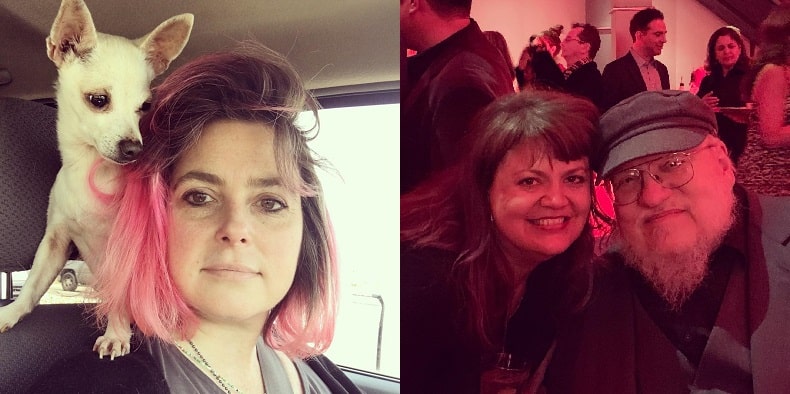 Natalie Maines's two sister Kim Maguire (Left) and Laura Gibson (right).
