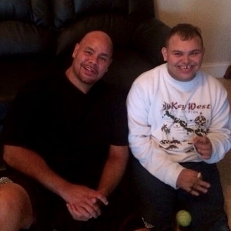  Une photo de Fat Joe avec son fils aîné, Joey Cartagena.