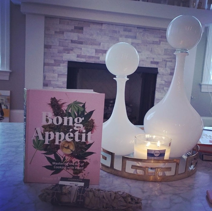 K.Michelle promoting cook book of Bong Appetit.