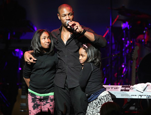 Tank brought his daughters Jordan and Ryen. in live at the Apollo