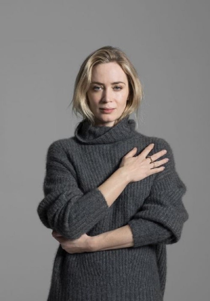 Violet's mother Emily Blunt, who has zero social media presence.