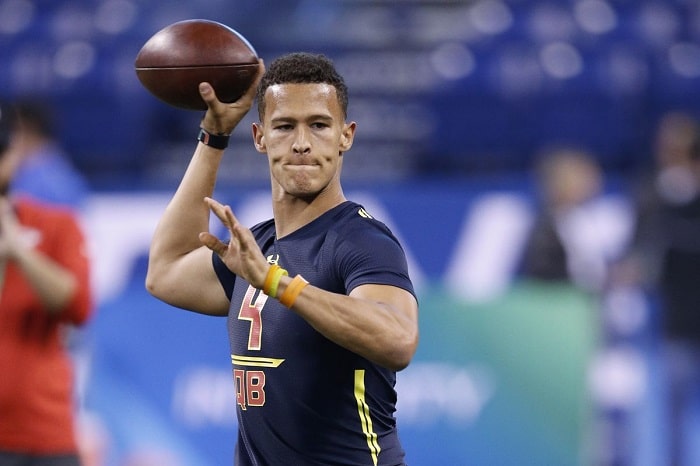 Brad Kaaya Jr. on the field playing football.