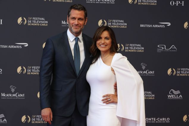 Peter Hermann taking a picture with his wife Mariska Hargitay.