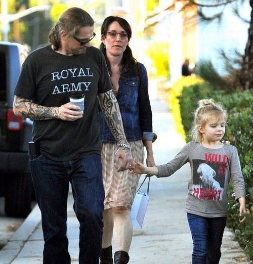 kate Sutter and Katey Sagal with their daughter Esme.