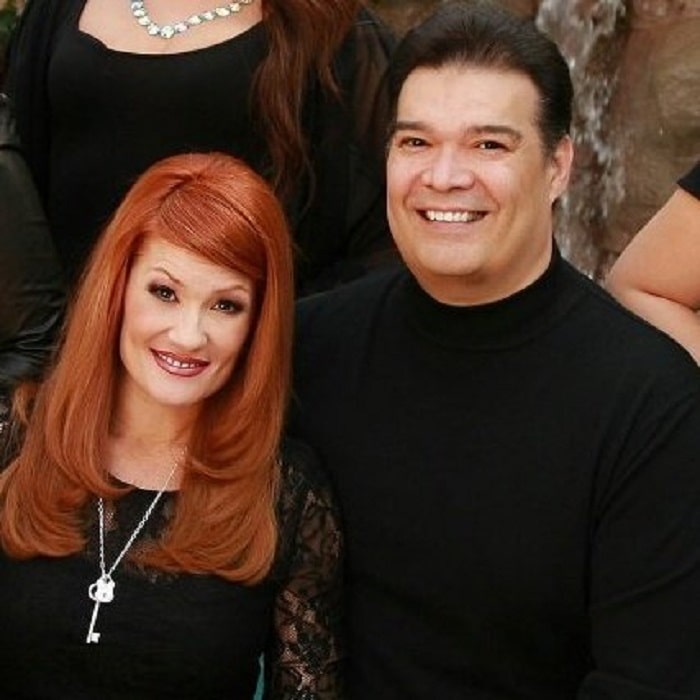 Dallas' mother, Dianna Hart and step father, Eddie De La Garza.