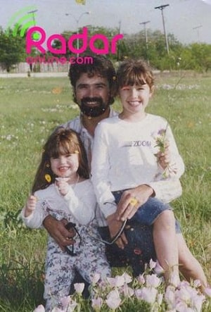 Patrick Lovato with his two daughters, Demi and Dallas. 