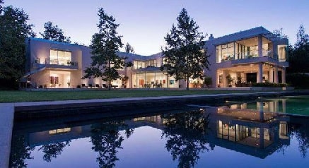 A picture of Rosanna Arquette's house worth $15.73 million.