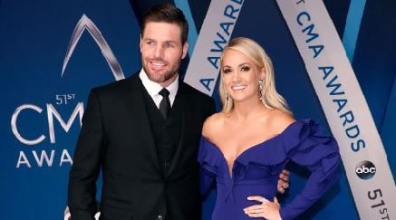 Mike Fisher with his wife Carrie Undrewood.