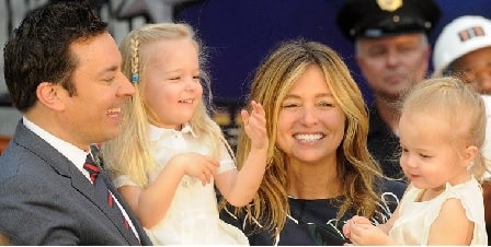 Winnie Rose Fallon with her younger sister Frances Cole Fallon and with her parents Jimmy Fallon & Nancy Juvonen. 