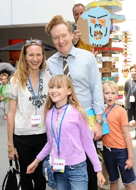 Liza Powel O'Brien children Neve O'Brien and Beckett O'Brien with their father Conan O'Brien.