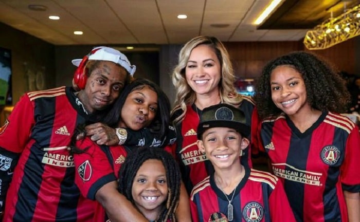 Dwayne Carter III with his family in his 10th birthday party.