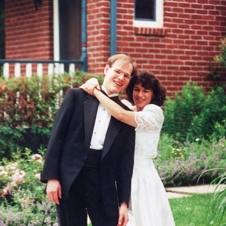 Abigail Klobuchar Bessler parents on their wedding day. 