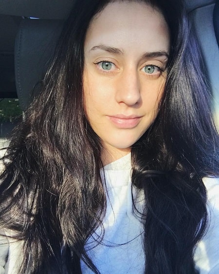 Chloe Reinhart who has a Bluish-green eyes.