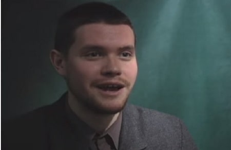 A picture of Jack Dafoe in an interview.
