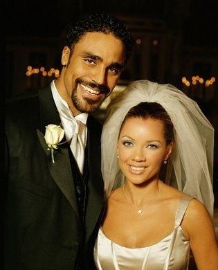 Picture of Kari Hillsman's ex-husband Rick Fox with his ex-wife Vanessa Lynn Williams.