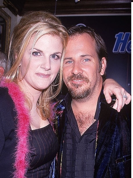 A picture of Christopher Latham ex-wife with her second husband Robert Reynolds.