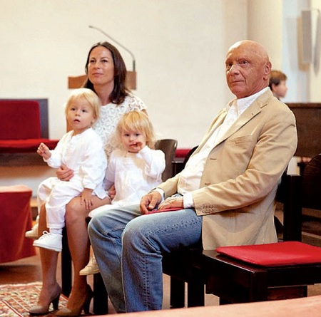 Birgit Wetzinger and her husdand Niki Lauda with their children Max and Mia Lauda.