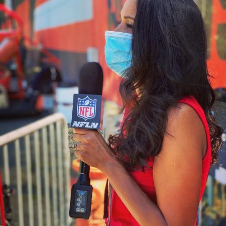 Aditi Kinkhabwala hosting live news at NFL during covid19