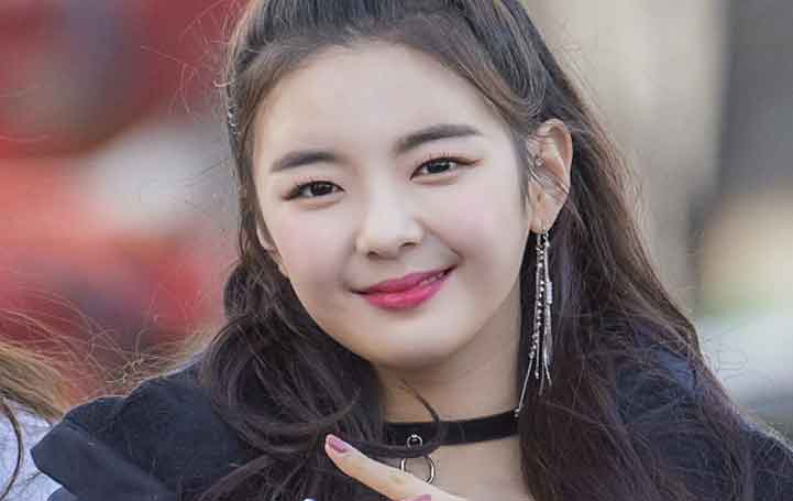 Meet Lia (리아) From "ITZY" - South Korean Singer Accused of Bullying a Classmate