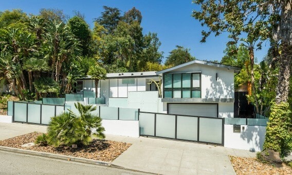 Jamie Kennedy house in Los Feliz