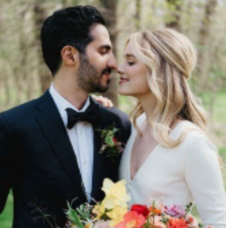 For their special day, Nieku Manshadi and Elizabeth Lail opted for a weekend ceremony away from the city. 