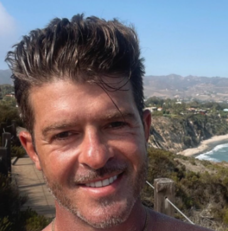 Robin Thicke is a famous American singer, songwriter, and music producer.