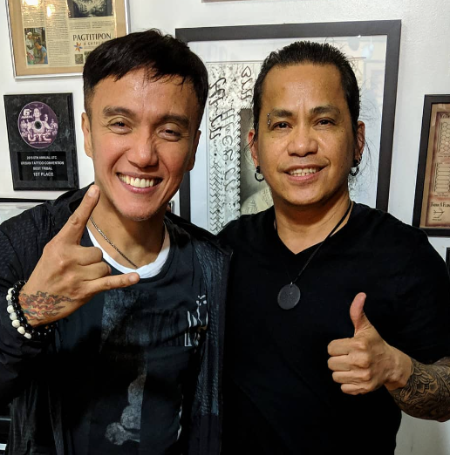 In 1982, Arnel Pineda's life changed when he became the new lead singer for a Filipino group called Ijos.