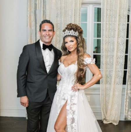 On August 6, 2022, Teresa Giudice and Luis Ruelas got married.