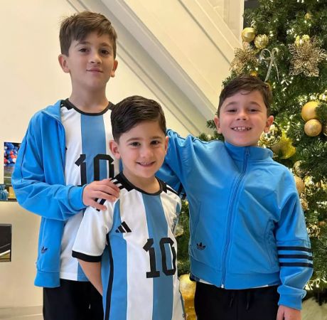 Ciro Messi Roccuzzo along with his two siblings, Thiago and Mateo.