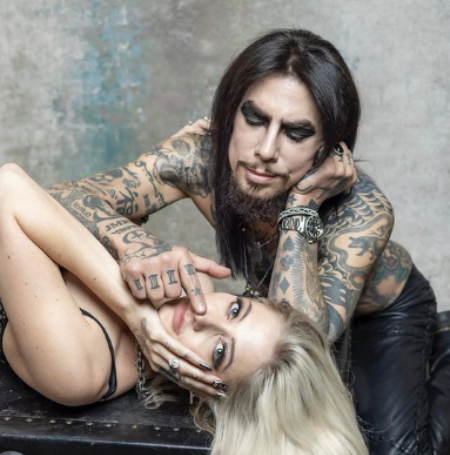 Dave Navarro is currently engaged to Vanessa DuBasso, an American model and actress.