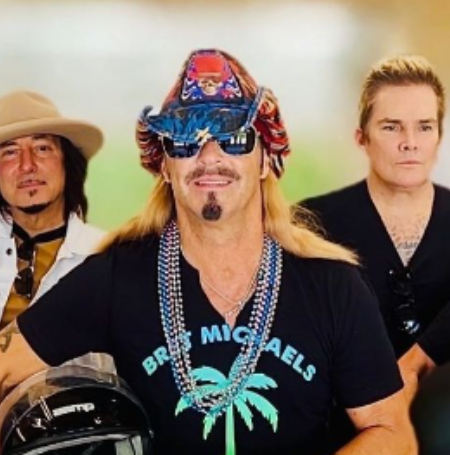 Back in 2006, Bret Michaels bought a big house in Scottsdale, Arizona, paying $2.205 million for it. 
