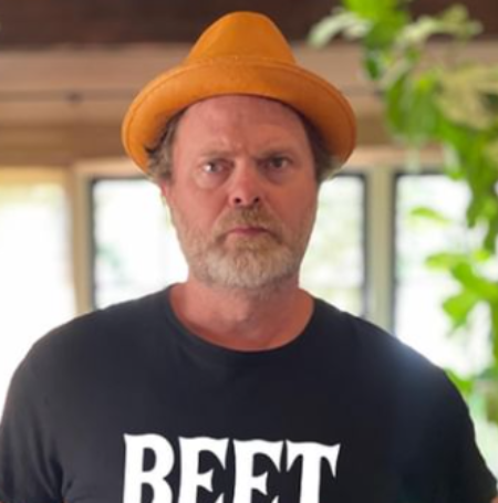 In July 2020, Rainn Wilson decided to sell his farmhouse in Agoura Hills, California, and he asked for nearly $1.7 million for it.