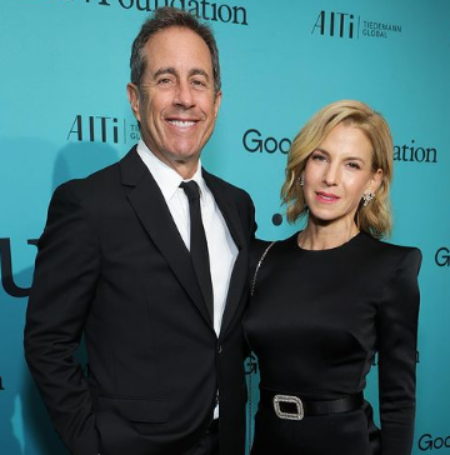 On November 7, 2000, almost a year after their wedding, Jessica Seinfeld and Jerry Seinfeld joyfully welcomed their first child, a daughter named Sascha.